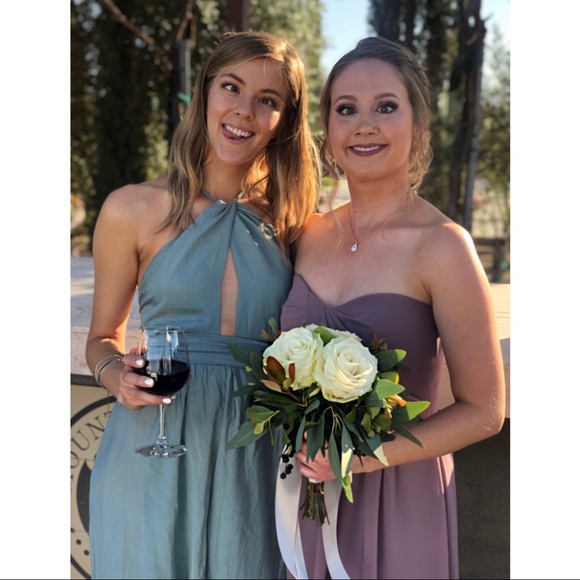 Welcome to my closet! - Picture 3 of 4